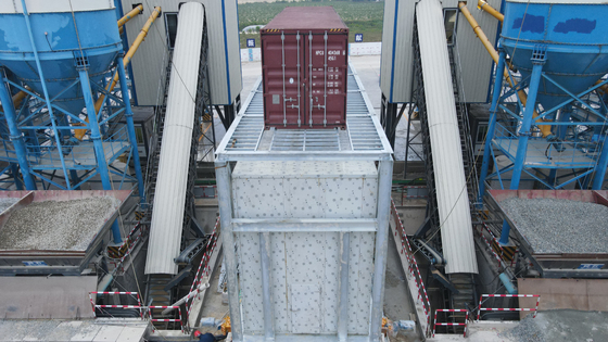 Evaporador 2-10KW del hielo de la escama de la situación del piso con la dimensión modificada para requisitos particulares